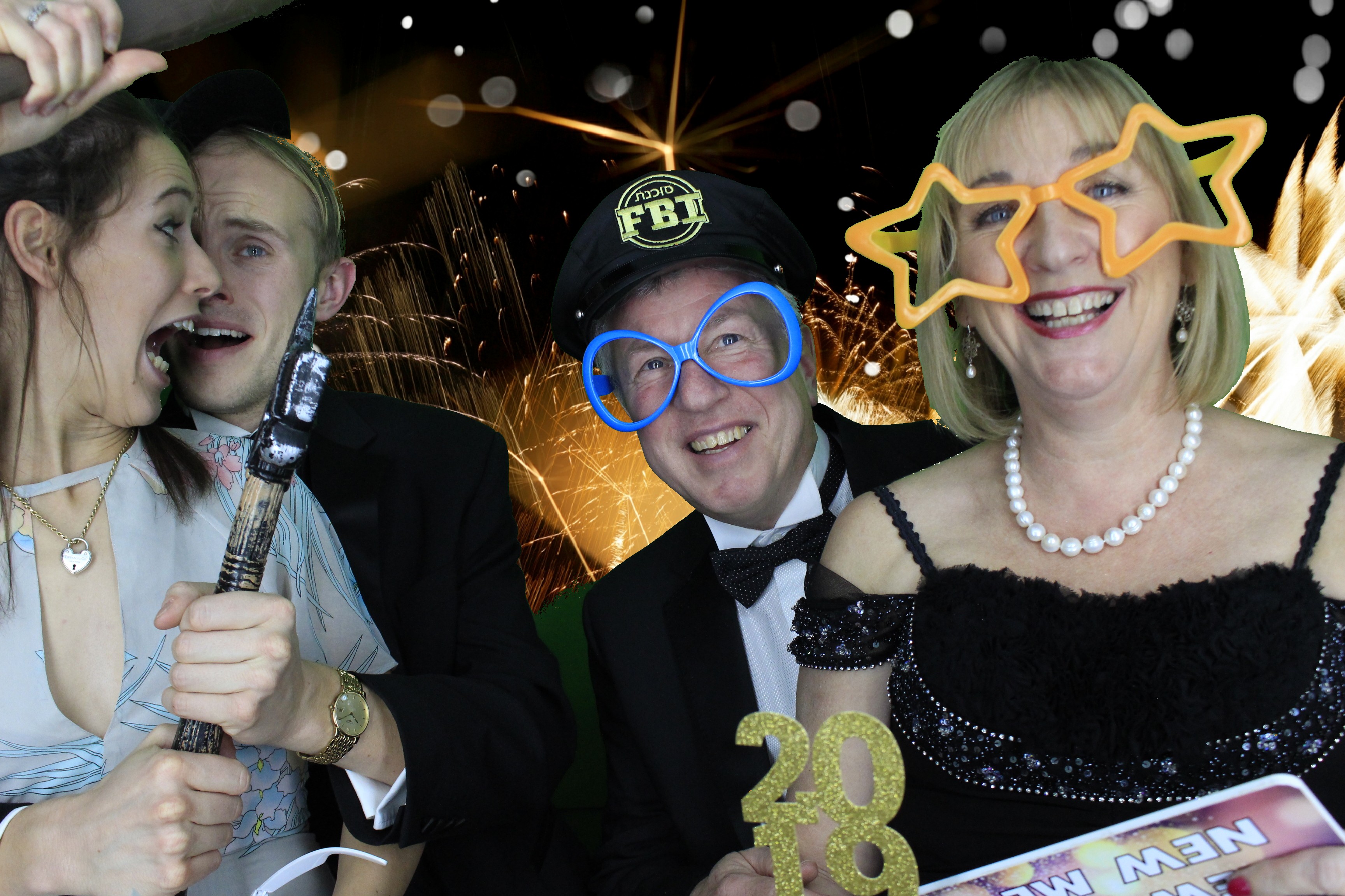 New Years Eve Party Silvermere | View more photos from the event at gallery.myphotoboothexperience.co.uk/u/MyPhotoBoothExperienceLtd/New-Years-Eve-Party-Silvermere